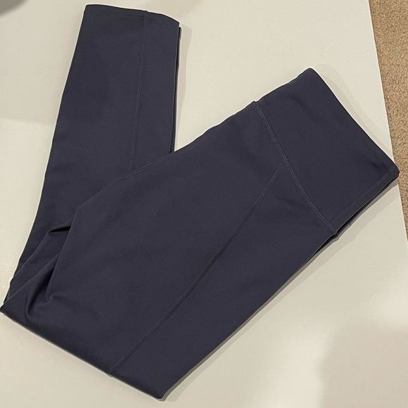 Zella Pants - Zella - size medium - cropped leggings with see through cut out - EUC